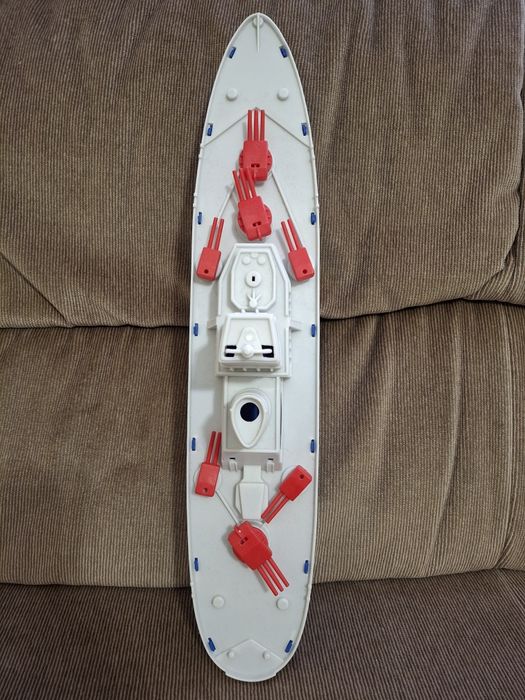 Великий набір рятувальників: Гелікоптер зі світлом, Військовий корабль