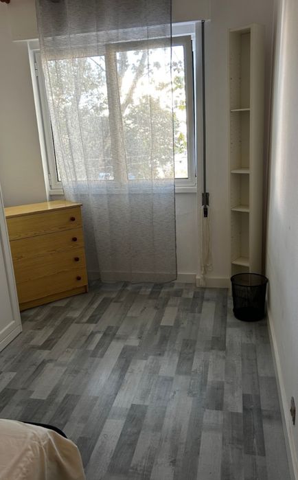 Alugo quarto Santo Antonio dos cavaleiros. Cidade nova