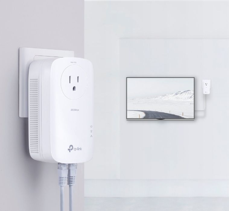 Комплект адаптерів TP-Link AV2000 2-Port Gigabit Passthrough Powerline