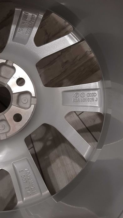 Нове колесо Audi Q3 диск R18 5x112 скат Michelin Primacy 4 235/55 R18