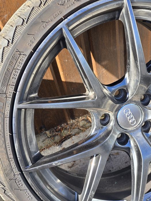 Felgi Aluminiowe Audi A4 B8 A5 8T 5x112 ET 45 8jx19H2  GT6-8019