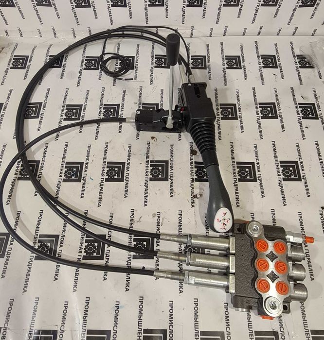 Розподільник болгарський з плаваючим на тросах та джойстиком, 1-7 секц