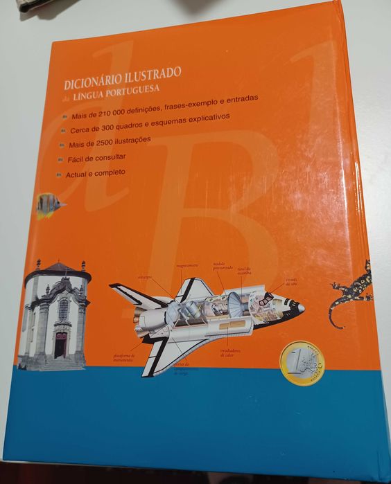 Dicionário Ilustrado de Lingua Portuguesa