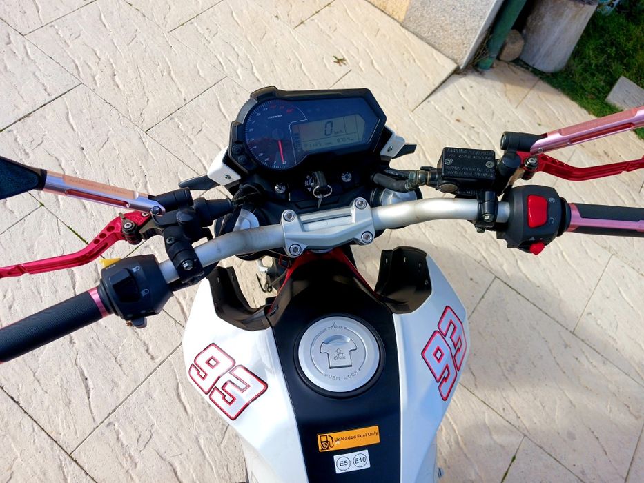 Benelli tnt 125cc