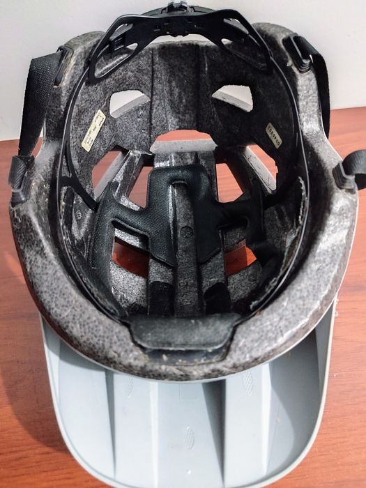 Capacete Bell spark(negociável)