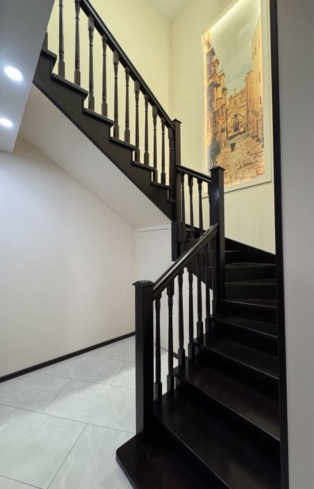 Продам 5 кімнатну квартиру. Лівий берег. Ремонт. Меблі. Техніка