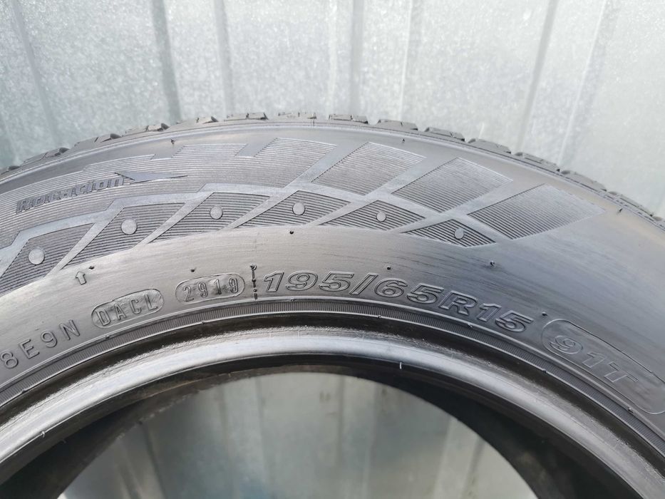 402) Opona - 195/65/15 - Nexen - 7.5mm - 1x2019 - Zimowa
