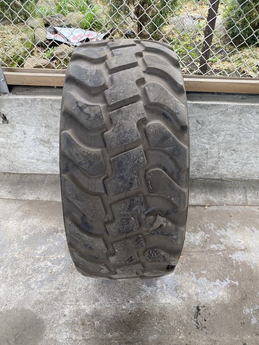 Opona Alliance 365/70 r18