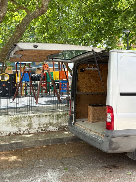 Alugo Carinha - Ford Transit Van