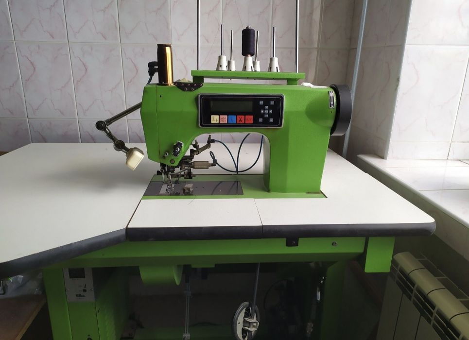 Швейная машина имитации ручного стежка "Jepsew 781 x".