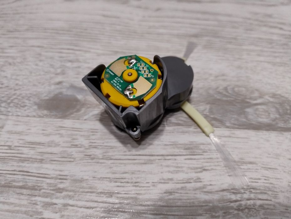 Moduł szczotki bocznej Irobot Roomba e5 z Nową szczotką