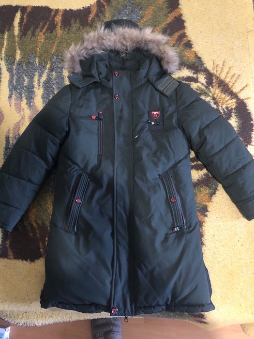 Продам зимнию куртку на ребенка