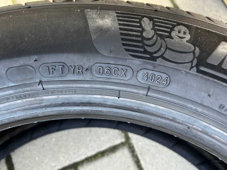 Шини 225/55 R18 102V Michelin e*primacy