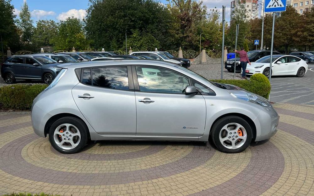 Nissan Leaf 2012