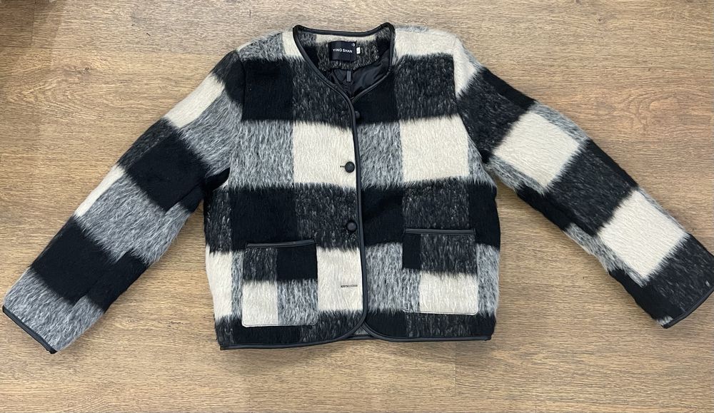 Жакет пальто куртка