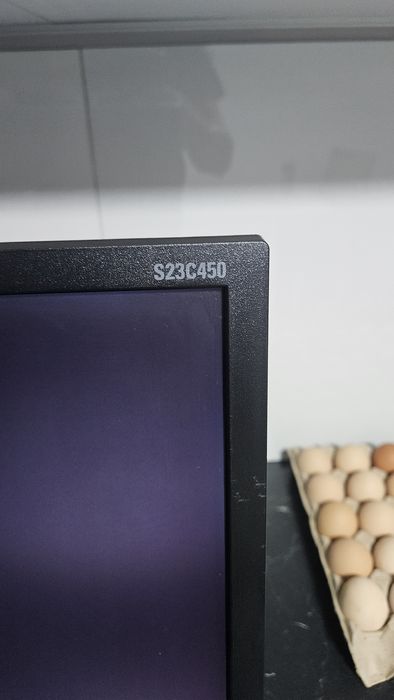 Monitor Samsung polecam.