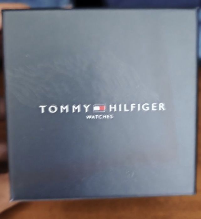 Relógio Tommy Hilfiger em Caixa