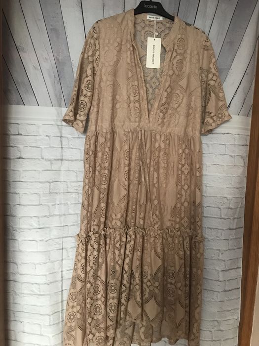 Жіноче плаття максі