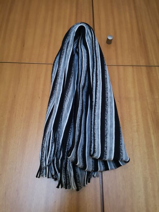 Vendo cachecóis/lenços como novos