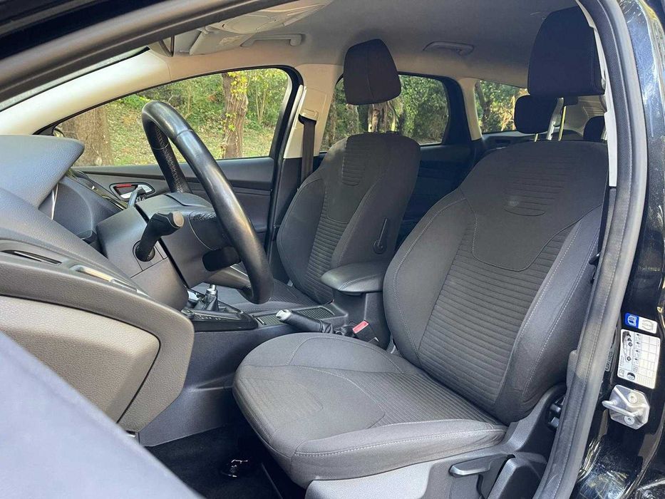 Ford Focus SW EcoBoost Titanium — photo 5