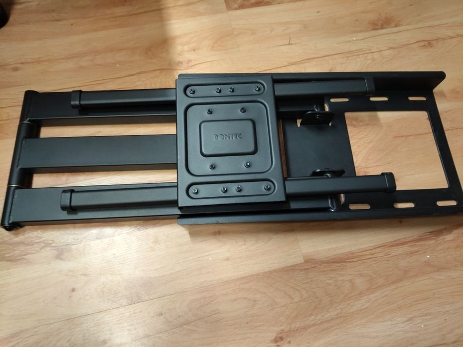 Nowy uchwyt do telewizora 40cali wzwyż