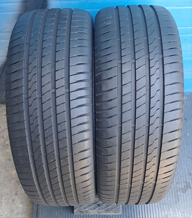 235/45R19 99W Firestone Roadhawk
