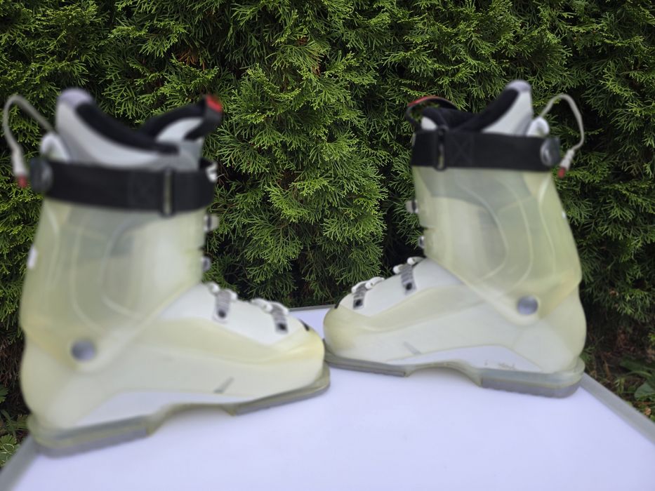 Sprzedam bardzo zadbane,super buty narciarskie Salomon  40 wkł 26-26.5