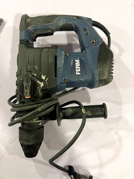 Martelo rotativo FERM (800W - 230V)
