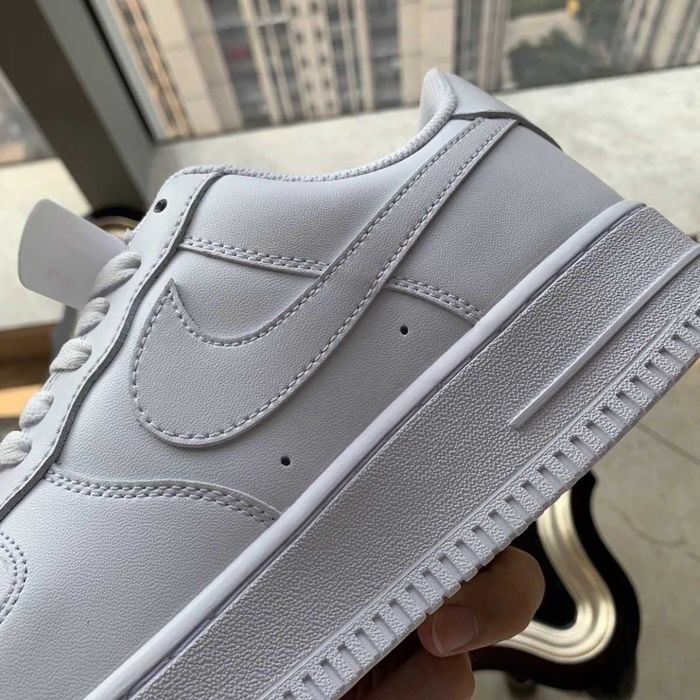 Promocja NIKE AIR FORCE 1 Biały AF1 R.43