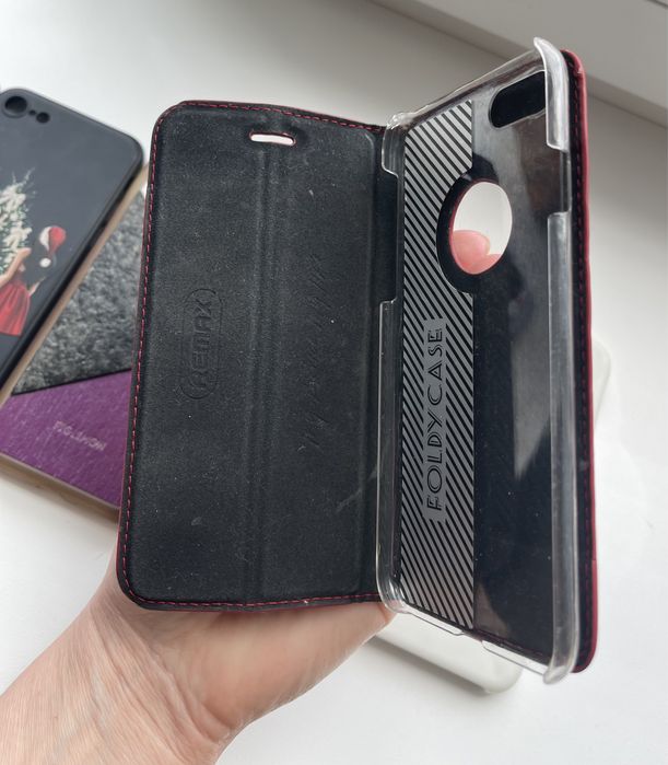 Чехлы для iPhone 7