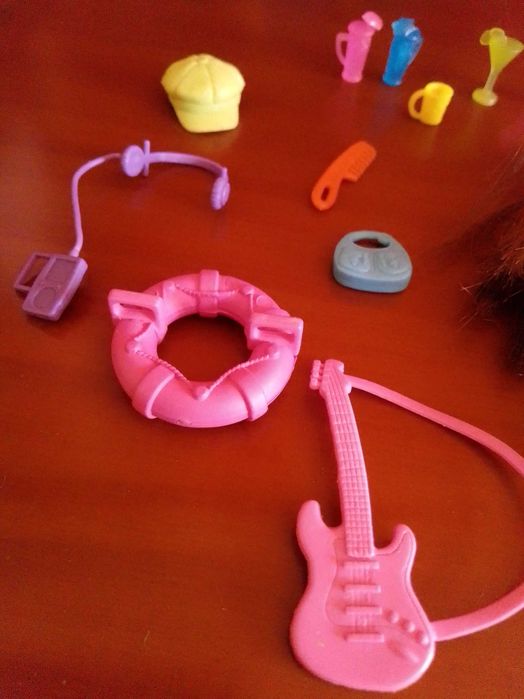 1 Polly Pocket e 18 acessorios