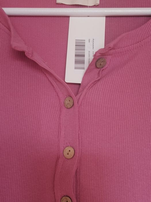 Piękna nowa bawełniana koszulka t-shirt w prążki