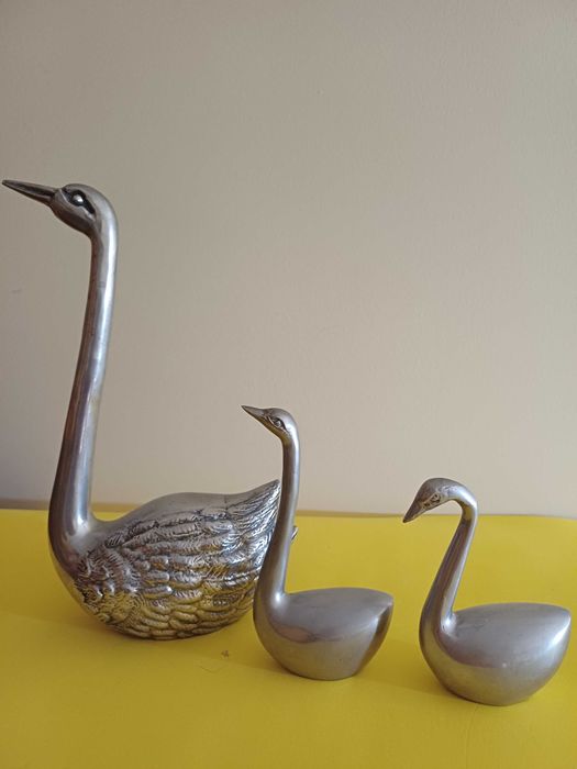 Família de 3 Cisnes em Estanho