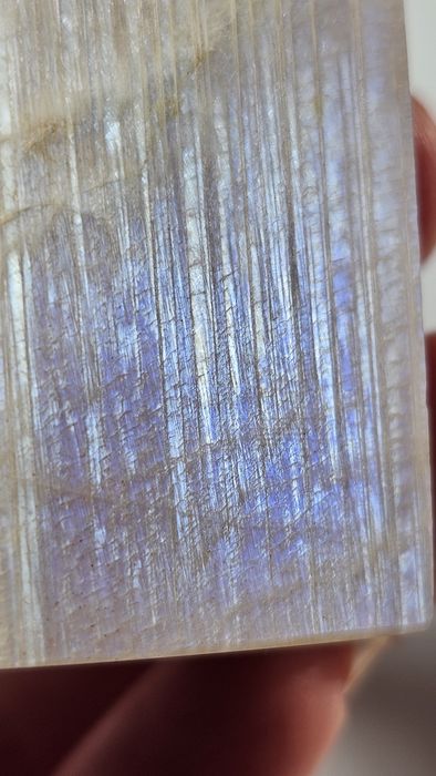 Naturalny Kamień Księżycowy 66g.