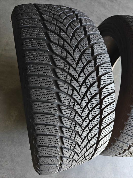 Шини зима 2шт R19 245 45 вживанні Goodyear UltraGrip Ice2