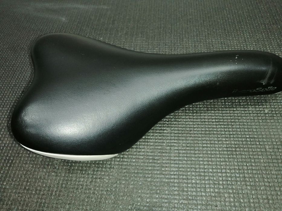 Selim usados conforme as fotos