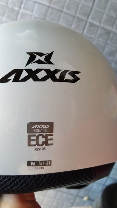Capacetes Axis e Zeus