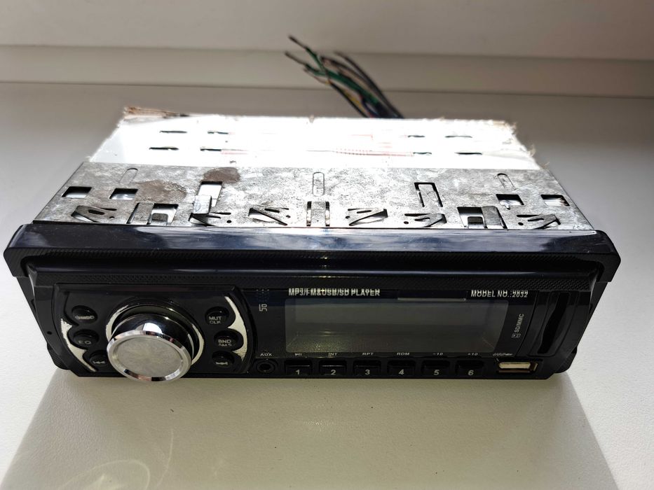 Автомагнітола з USB, AUX та картою пам`яті