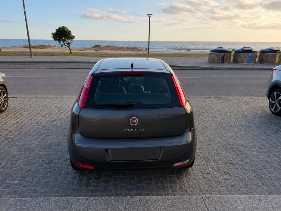 Fiat Punto 1.2 Easy Start&Stop – 110.000 km – Gasolina – Muito Económico