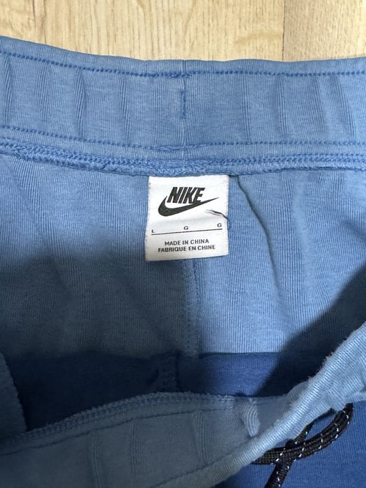 Nike  Tech Fleece