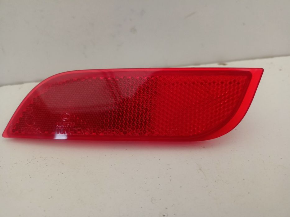 Subaru impreza iii 3 odblask lewy tył tylny