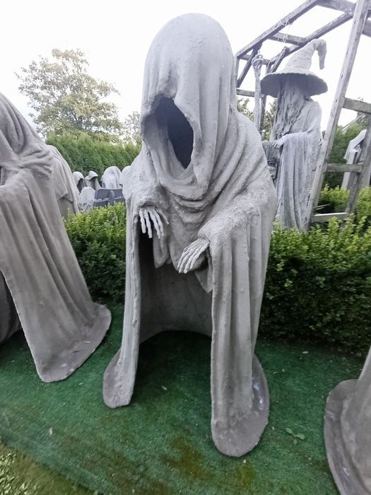 Figura cementowa rękodzieło duszek zjawa