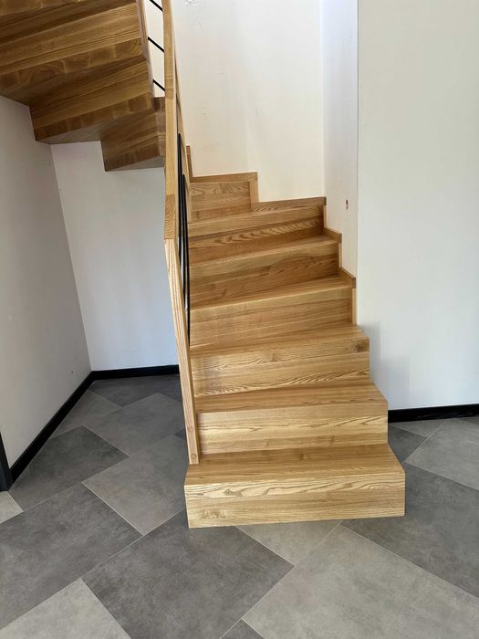 Schody DYWANOWE samonośne WARSZAWA i okolice