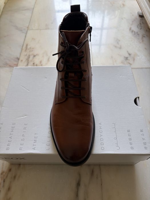 Botas Geox, usadas 2 vezes, com caixa