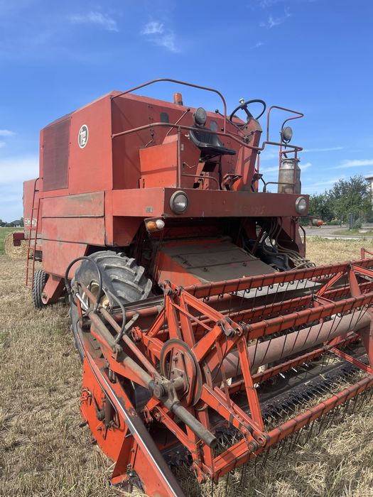 Kombajn bizon Z 056