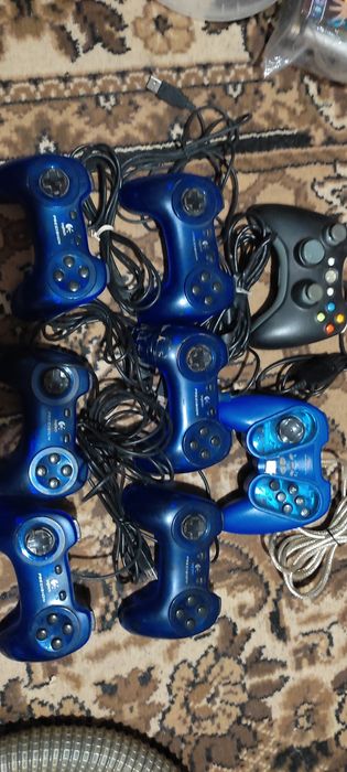 Геймпад Logitech Precision