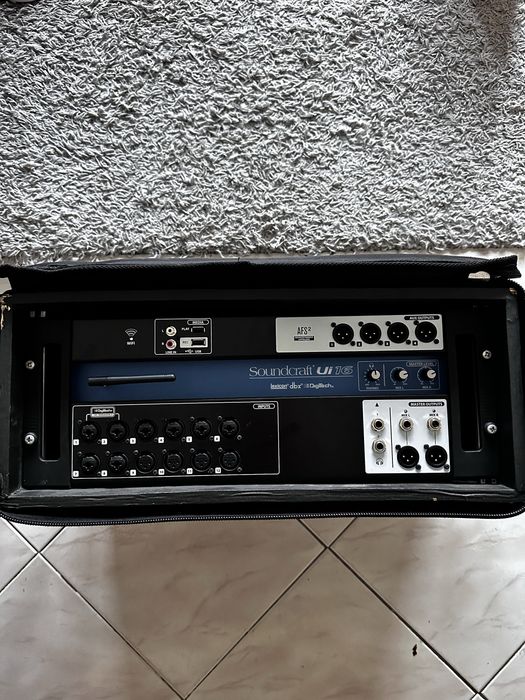 Mesa digital Ui16 soundcraft