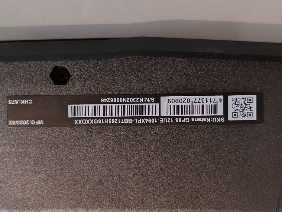 Laptop MSI katana gf66 12ue