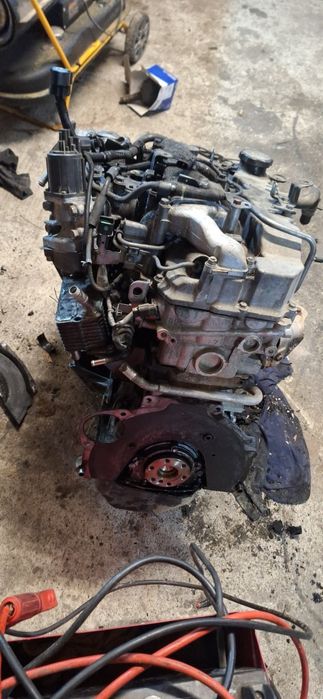 Silnik mitsubishi l200 2.5 did 178 KM 4d56 2013 r zatarty na panewkach