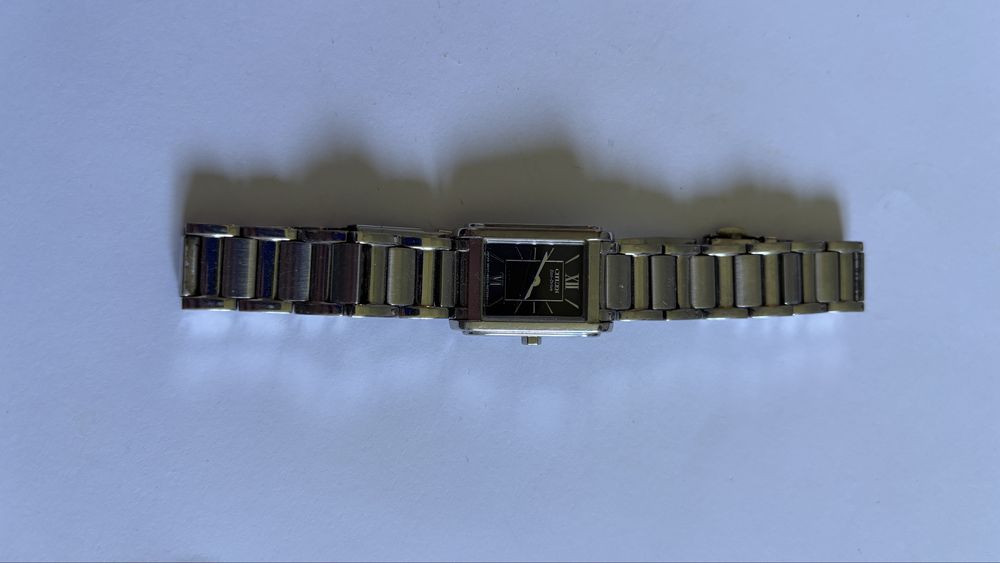 Zegarek Citizen Eco-Drive Stalowy Prostokątny Solarny Klasyczny